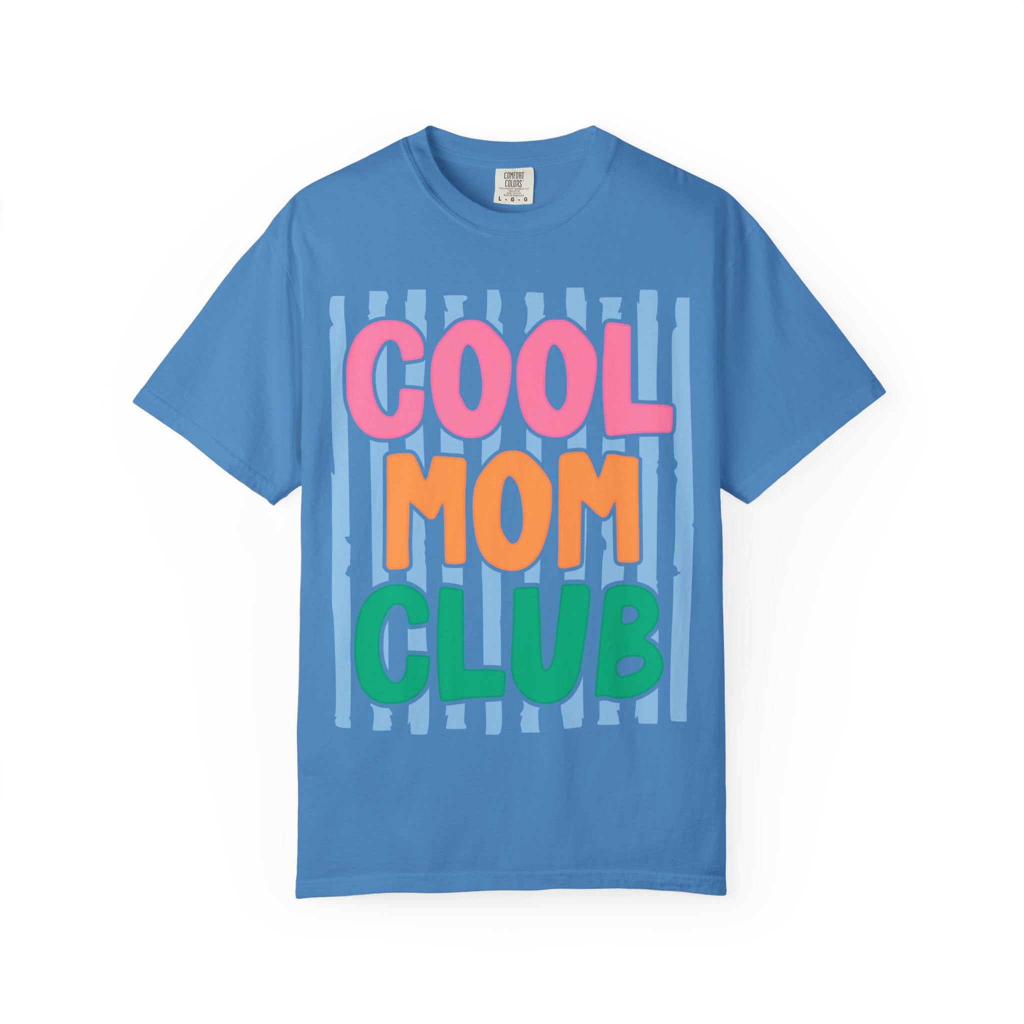 cool mom club tee