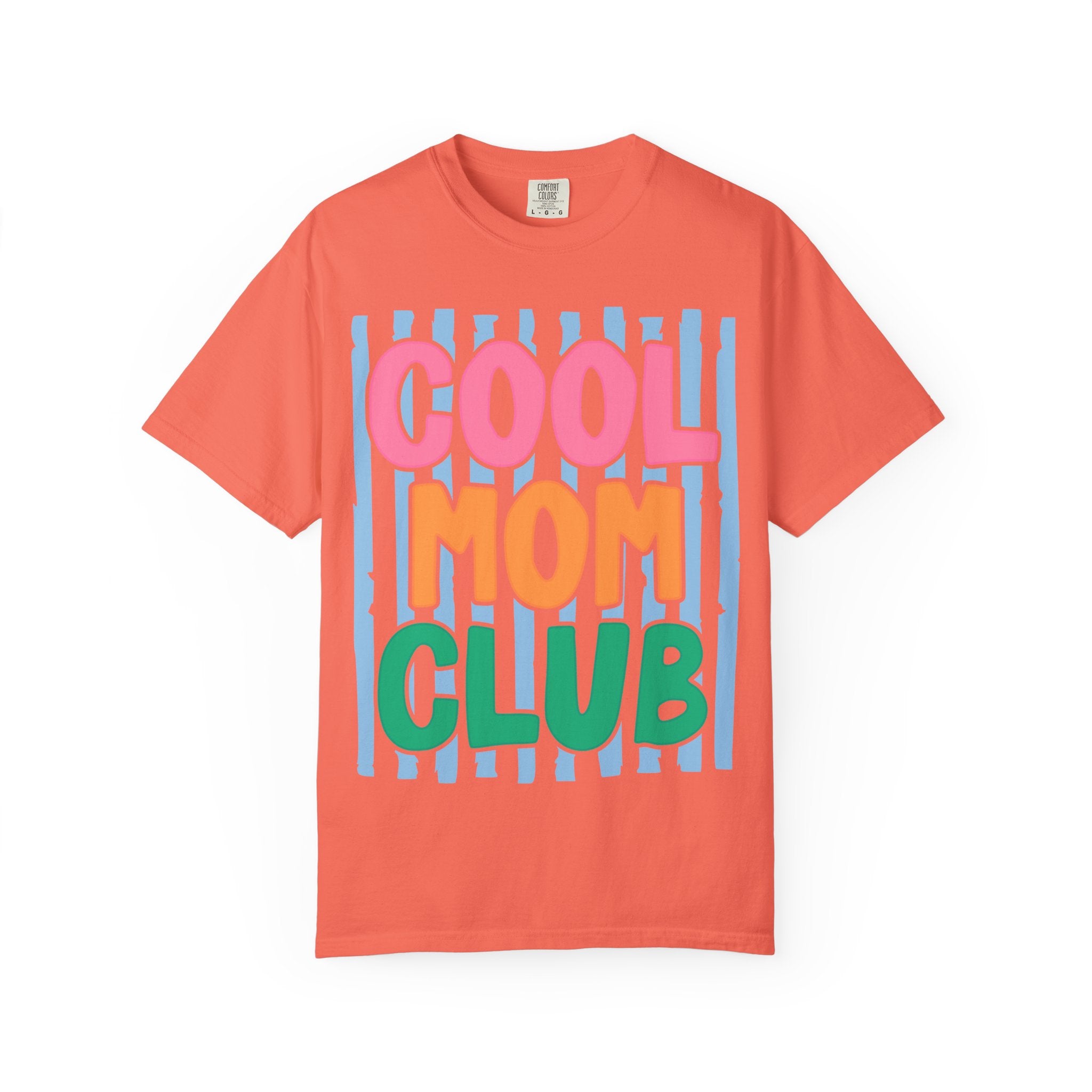cool mom club tee