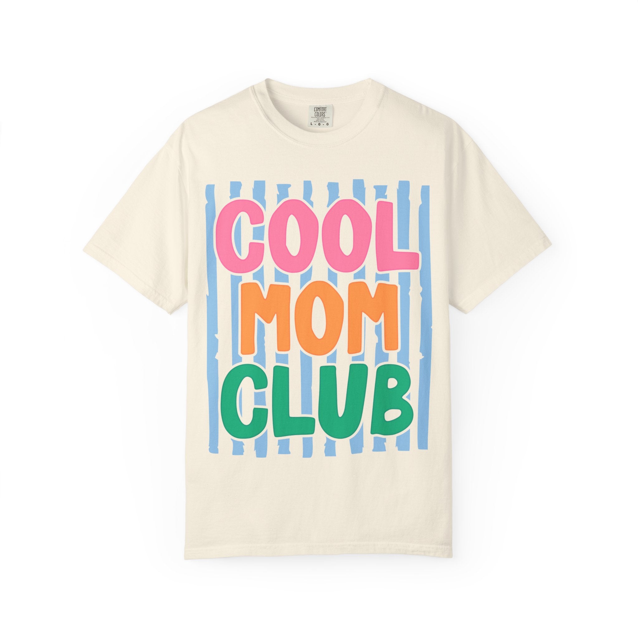 cool mom club tee