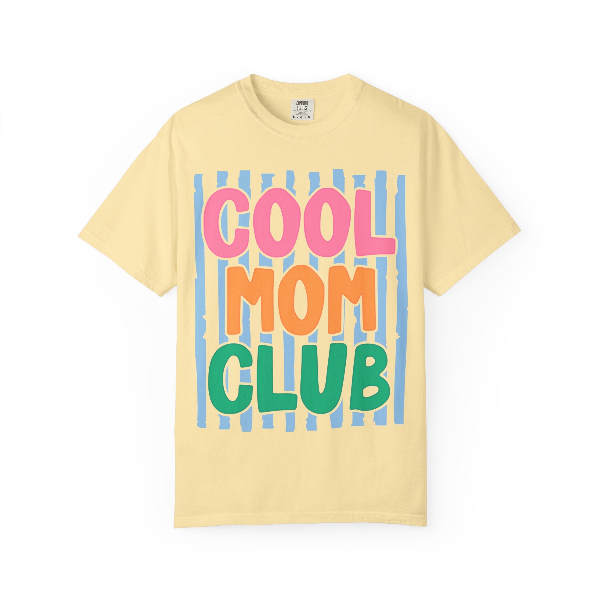 cool mom club tee